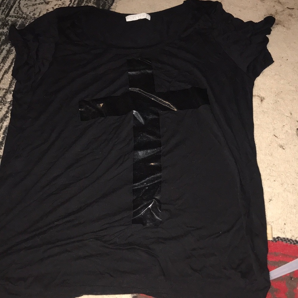Black t shirt with black cross